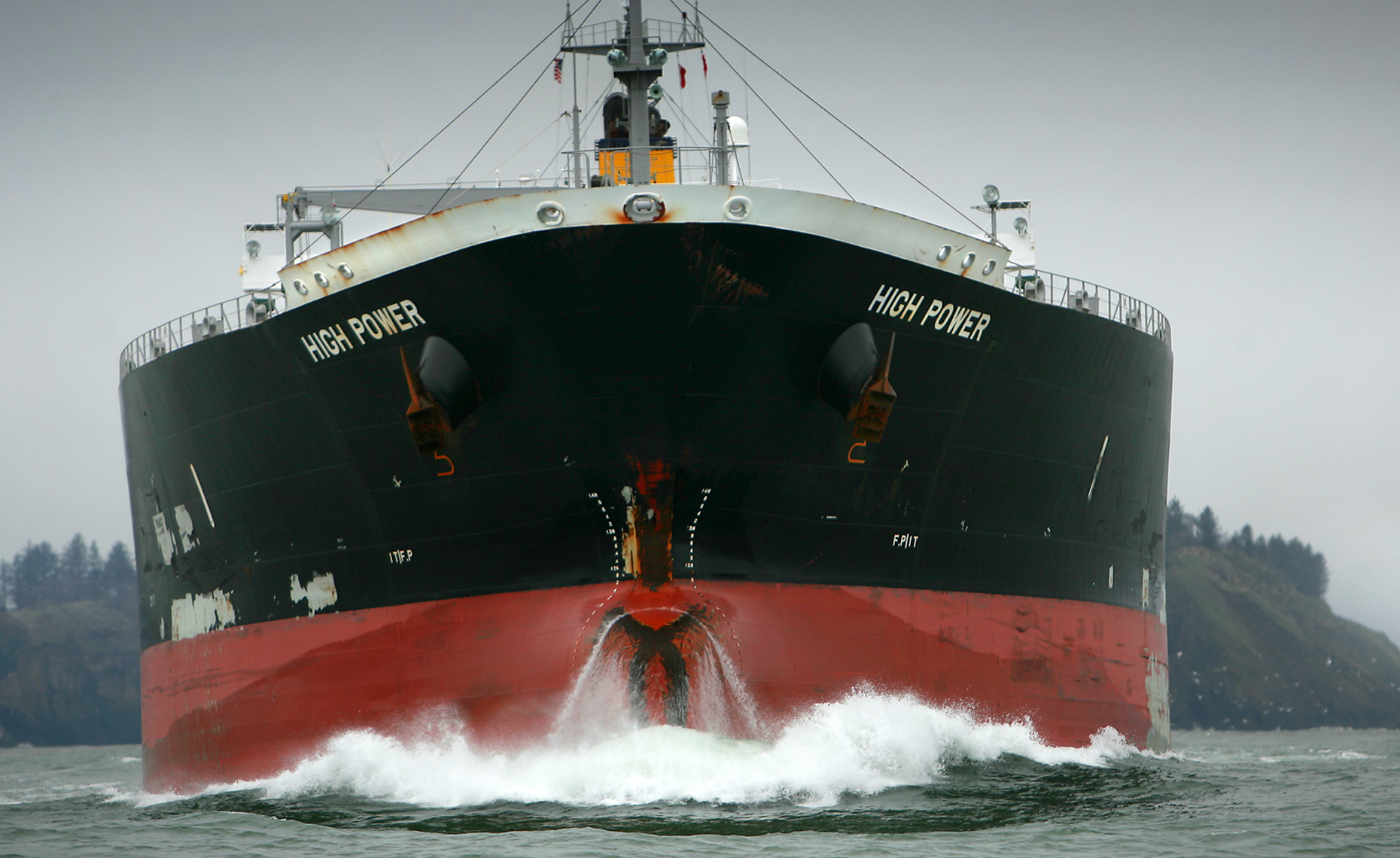 Oil_Tanker_Bow